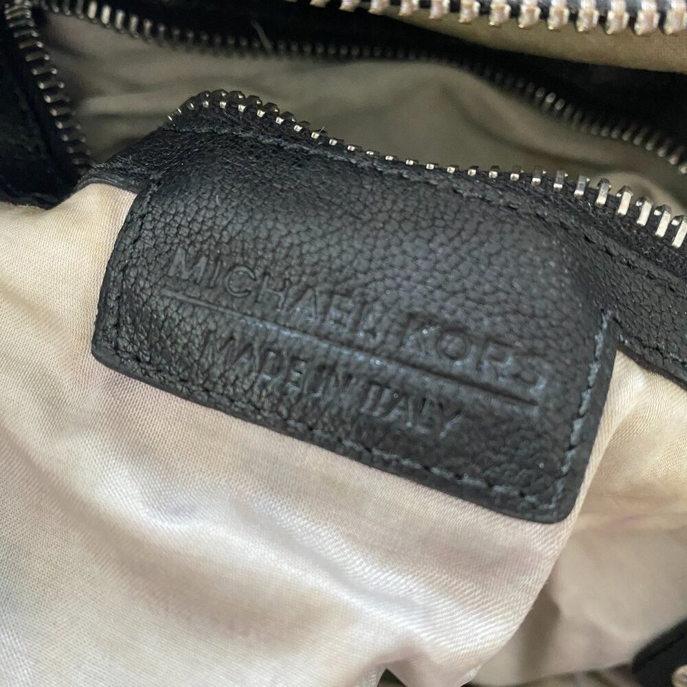 Michael Kors Rehearsal Black Leather Bag - Picture 2 of 10
